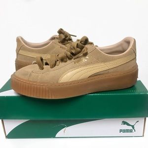 PUMA PLATFORM SUEDE CORE SIZE 6W